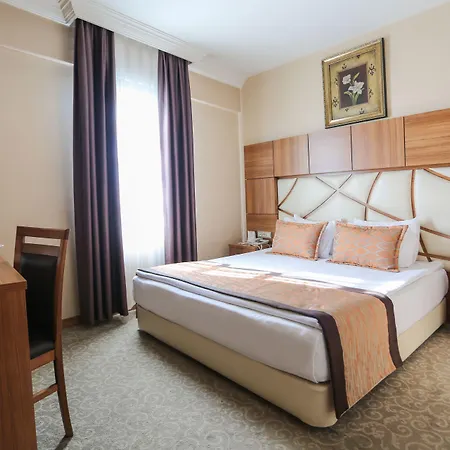 Hotel Rumi 3*